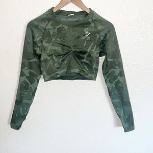 Gymshark Cropped Camoflauge Camo Long Sleeve Fitted Workout Keyhole Back Top